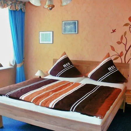 招待所 Gaestehaus Ruth Andrae 布鲁蒂凡科