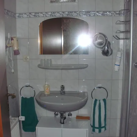 招待所 Gaestehaus Ruth Andrae 布鲁蒂凡科